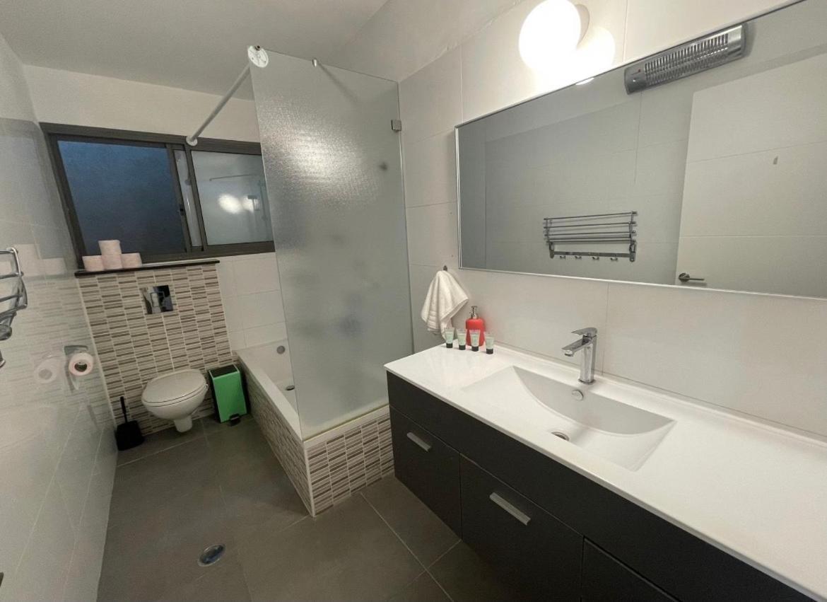 סוויטת עלית בריכה מחוממת Villa Poriyya Kültér fotó